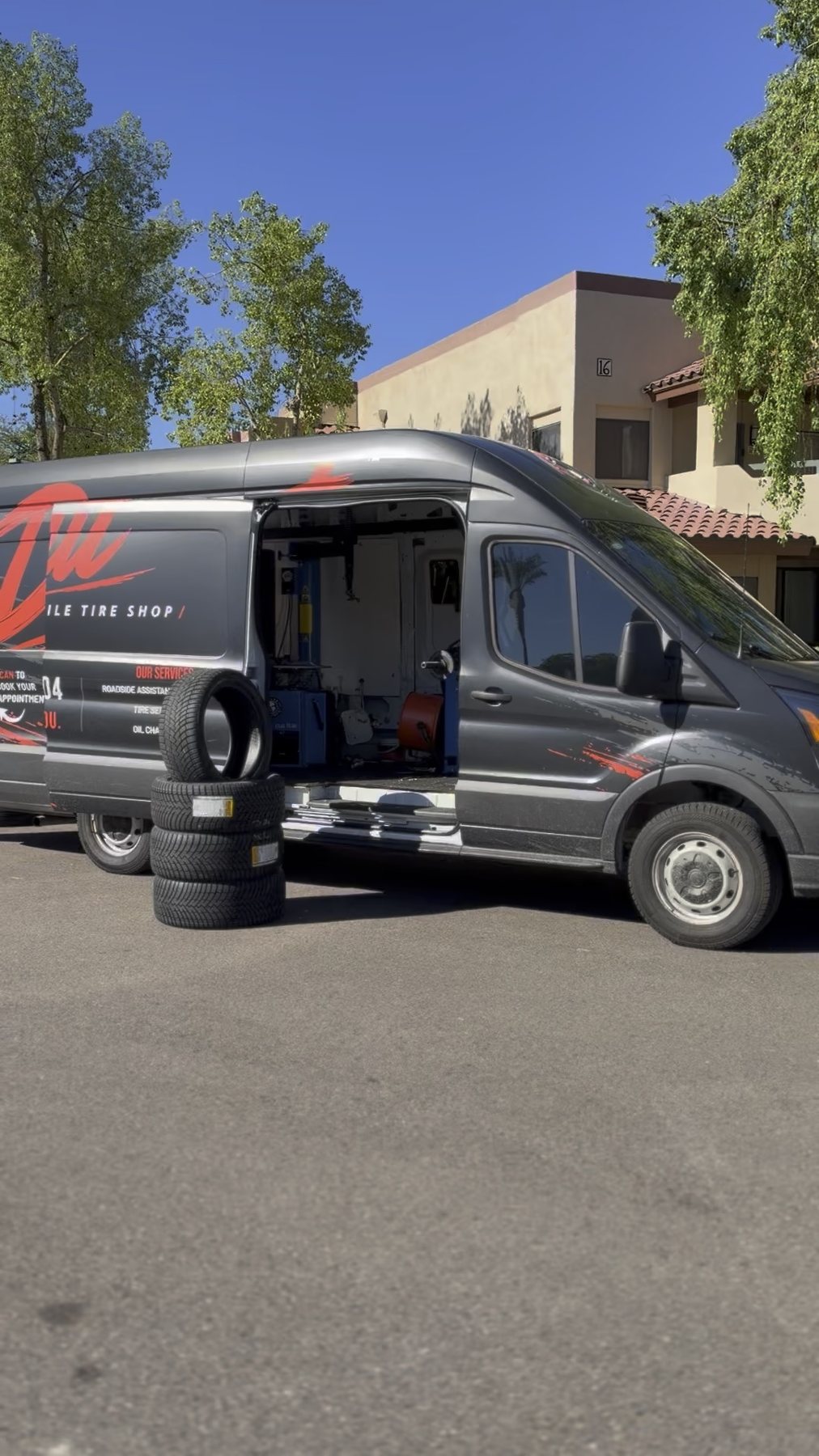 How Much Does a Mobile Fleet Oil Change Cost? What Drives the Price
